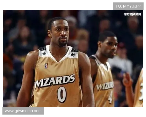 阿里纳斯谈布朗尼母亲与队友约会引发的调侃是否有更深层含义